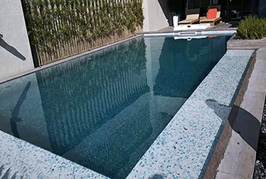 惠州MOMO世紀(jì)大廈私人會所恒溫?zé)o邊際泳池工程