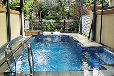 廣州番禺雅居樂私家別墅無邊際泳池工程