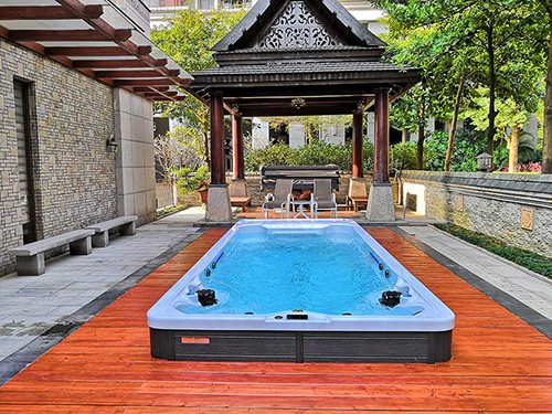 10平米的私人別墅室外泳池的造價這么便宜