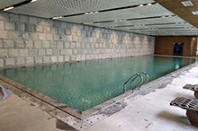 恒溫泳池設(shè)備空氣源熱泵可以用于哪些地方? alt=