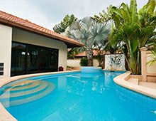 泳池凈化設備廠家還不會選?實用方法趕緊收藏