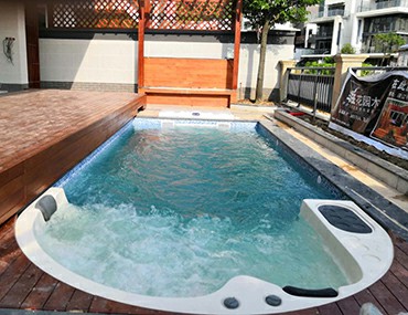 還在為別墅泳池設備的選擇而煩惱?這里有你想要的