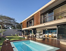 私家別墅泳池設(shè)備不知怎么選？大家都選它[戴高樂泳池設(shè)備]