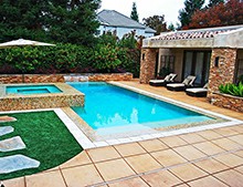 別墅泳池工程設(shè)備如何選？超簡(jiǎn)便的設(shè)備安裝方式[戴高樂(lè)泳池設(shè)備]