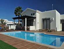 室外別墅游泳池設(shè)備該如何選擇？看看你選對(duì)了嗎?[戴高樂(lè)泳池設(shè)備]