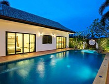 比起普通別墅泳池，無(wú)邊際泳池更能無(wú)限暢游，不信來(lái)看[戴高樂(lè)泳池設(shè)備]