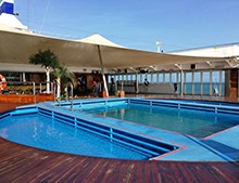 秋冬季游泳怕水冷?別擔心，無邊際泳池解決您的煩惱[戴高樂泳池設備]