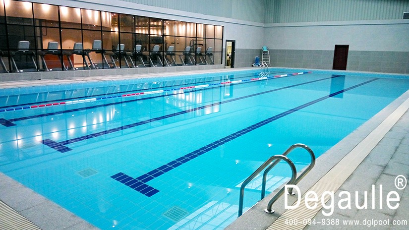 一個(gè)游泳池全套的設(shè)備都包括哪些?戴高樂(lè)告訴你——戴高樂(lè)泳池設(shè)備