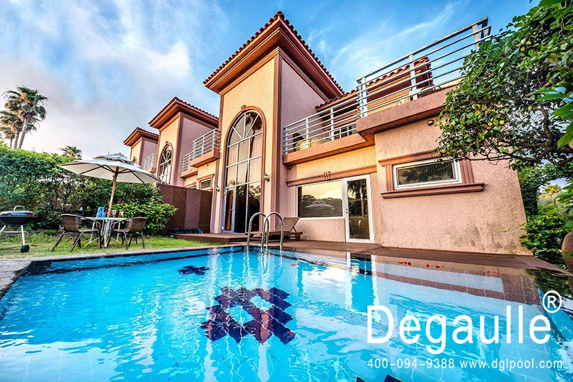 如何建造合適的私家別墅泳池？看看無邊際泳池吧！——戴高樂泳池設備