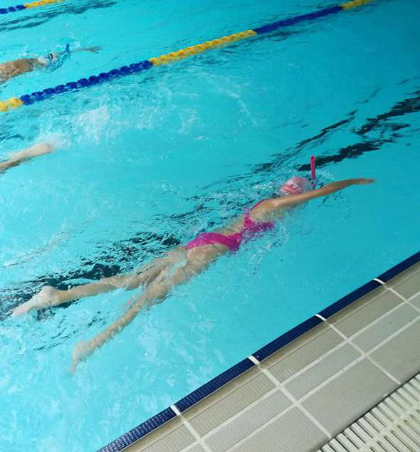 健身會(huì)所泳池案例