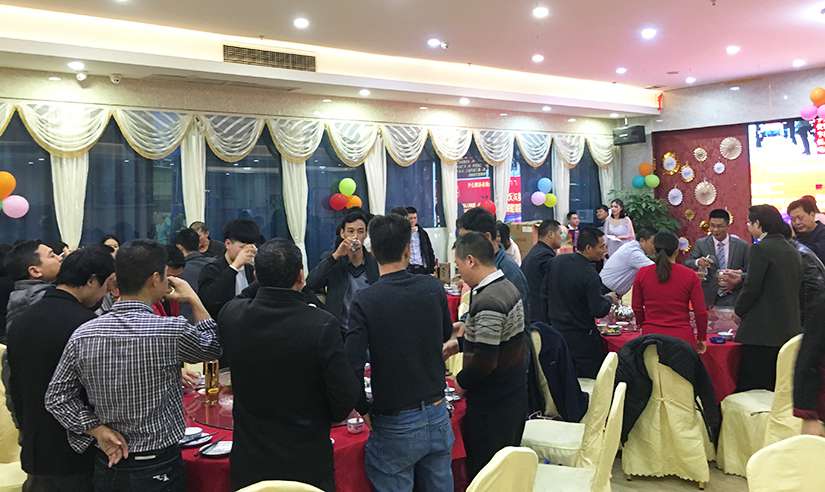 戴高樂泳池設備 戴高樂泳池設備