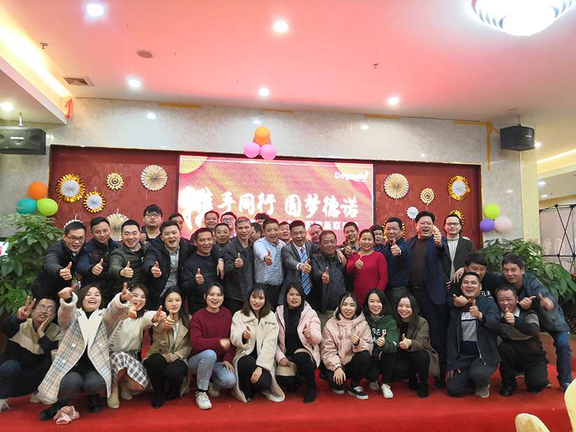 戴高樂泳池設備 戴高樂泳池設備