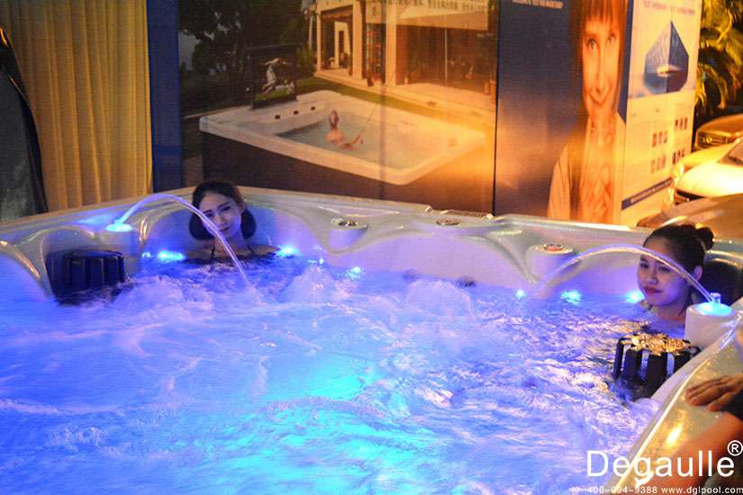 無邊際游泳池設備 無邊際游泳池設備