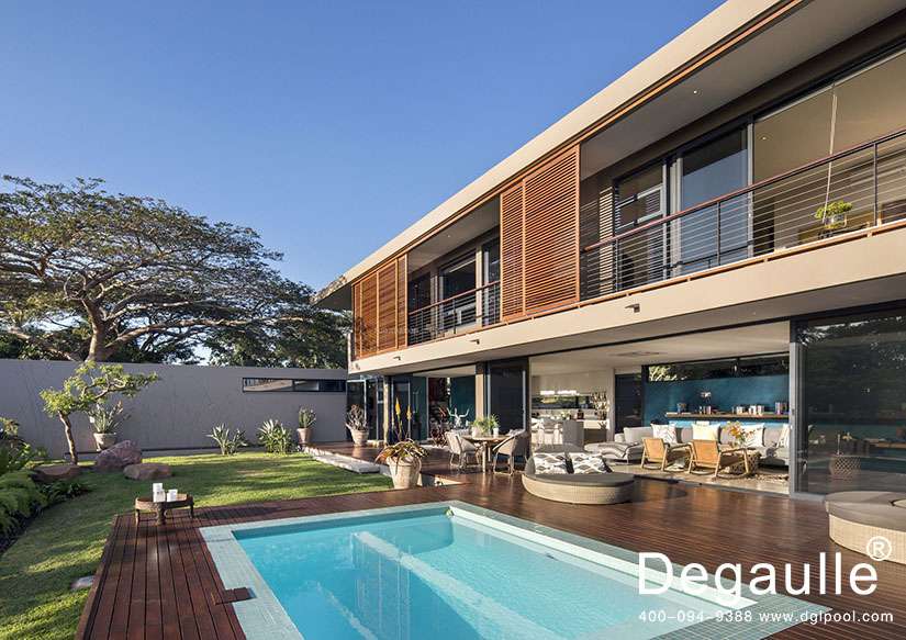 私家別墅泳池設(shè)備