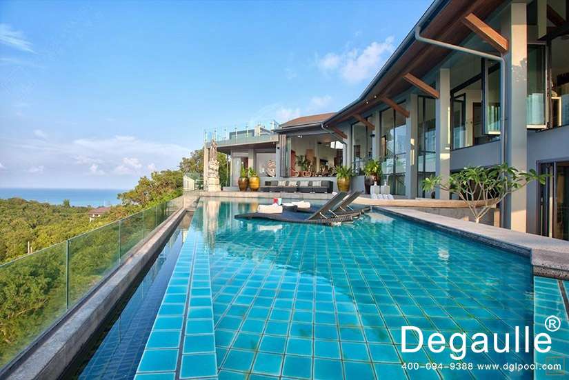 戴高樂無邊際泳池