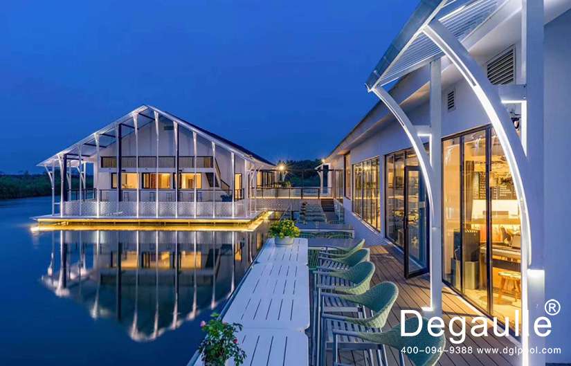 戴高樂無(wú)邊際泳池 戴高樂無(wú)邊際泳池