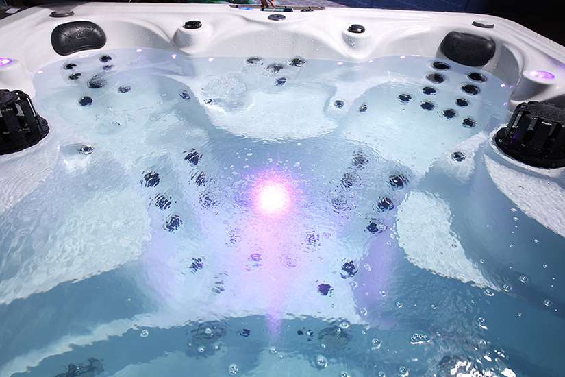 戴高樂無邊際泳池 戴高樂無邊際泳池