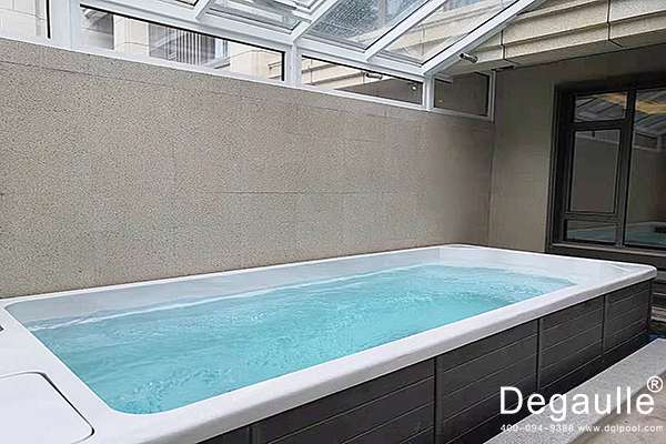 恒溫無邊際游泳池 恒溫無邊際游泳池